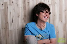 左眼皮跳跳演唱者:金志文 左眼皮跳跳演唱者:金志文